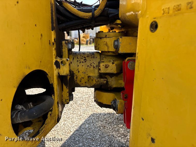 image for item FG0552 Hypac C747C double drum vibratory roller