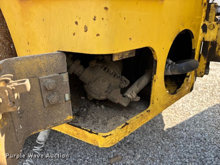 image for item FG0552 Hypac C747C double drum vibratory roller
