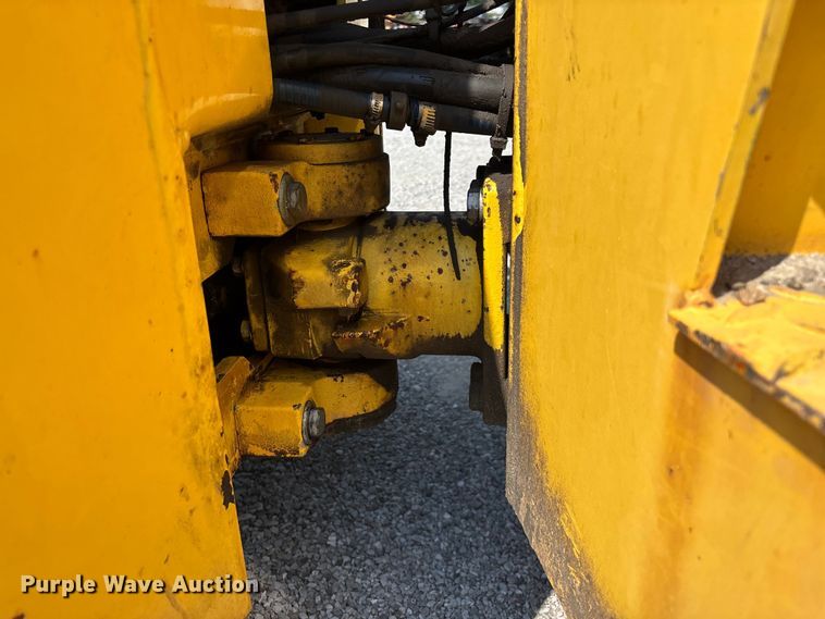 image for item FG0552 Hypac C747C double drum vibratory roller