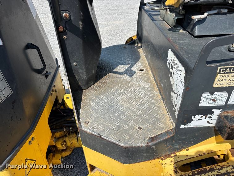 image for item FG0552 Hypac C747C double drum vibratory roller