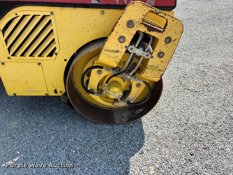 image for item FG0552 Hypac C747C double drum vibratory roller