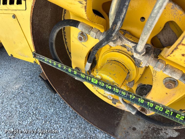 image for item FG0552 Hypac C747C double drum vibratory roller