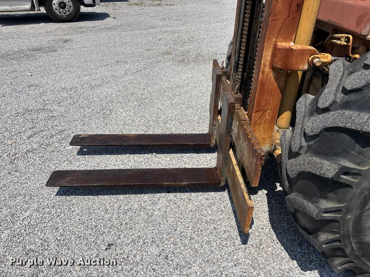 image for item FG0554 1993 Case 586E forklift