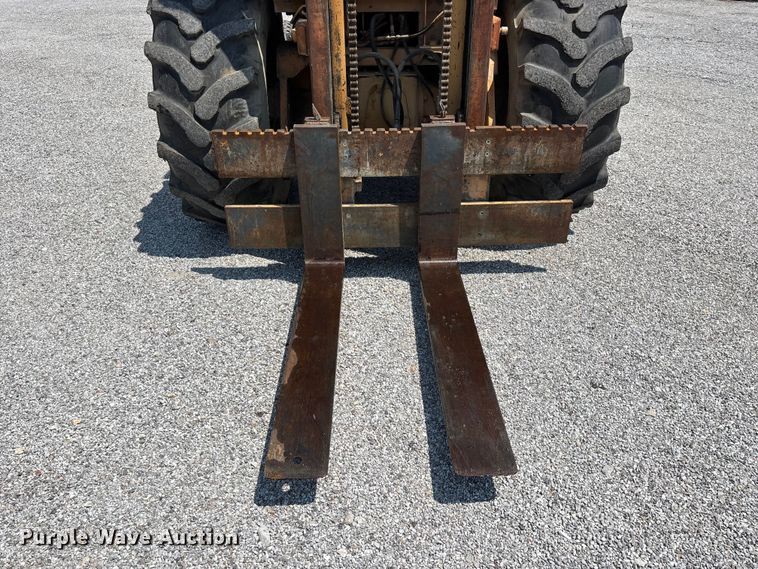 image for item FG0554 1993 Case 586E forklift