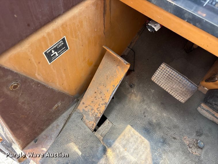 image for item FG0554 1993 Case 586E forklift