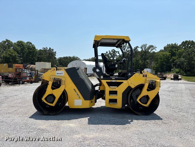 image for item FG0555 2015 Bomag BW 161 AD-5 double drum vibratory roller