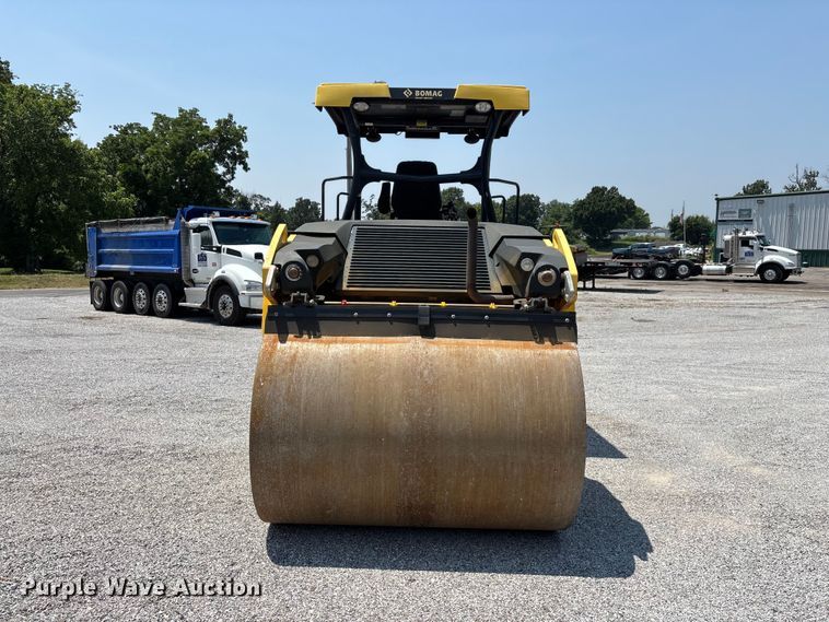 image for item FG0555 2015 Bomag BW 161 AD-5 double drum vibratory roller