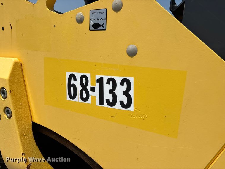 image for item FG0555 2015 Bomag BW 161 AD-5 double drum vibratory roller