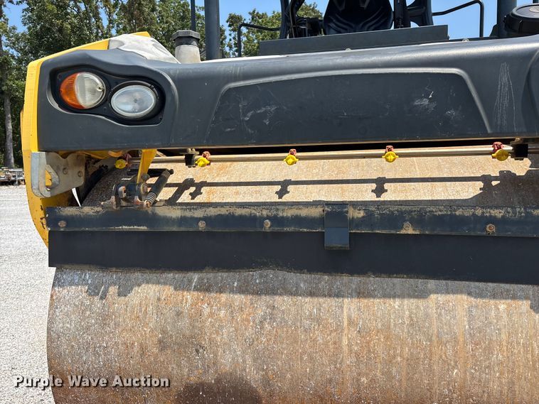 image for item FG0555 2015 Bomag BW 161 AD-5 double drum vibratory roller