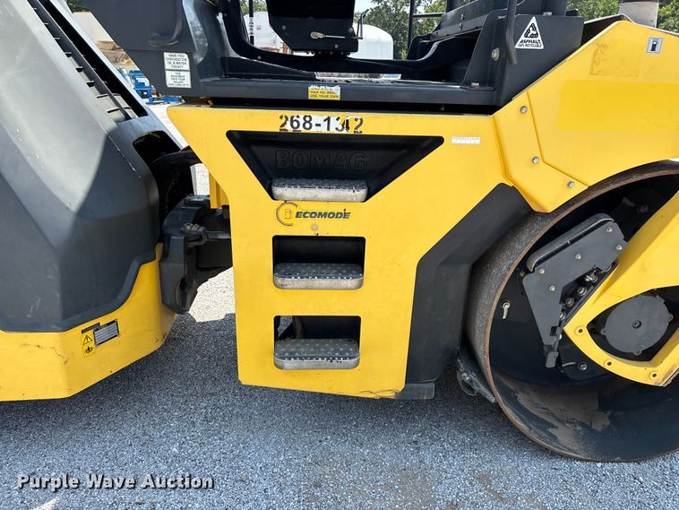 image for item FG0555 2015 Bomag BW 161 AD-5 double drum vibratory roller