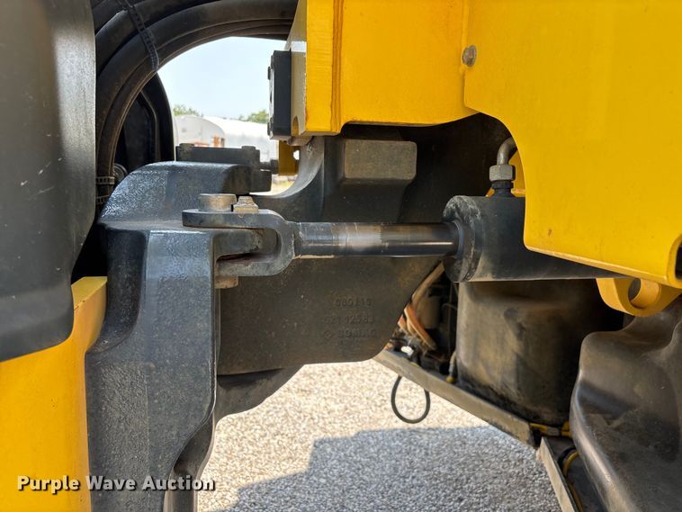 image for item FG0555 2015 Bomag BW 161 AD-5 double drum vibratory roller