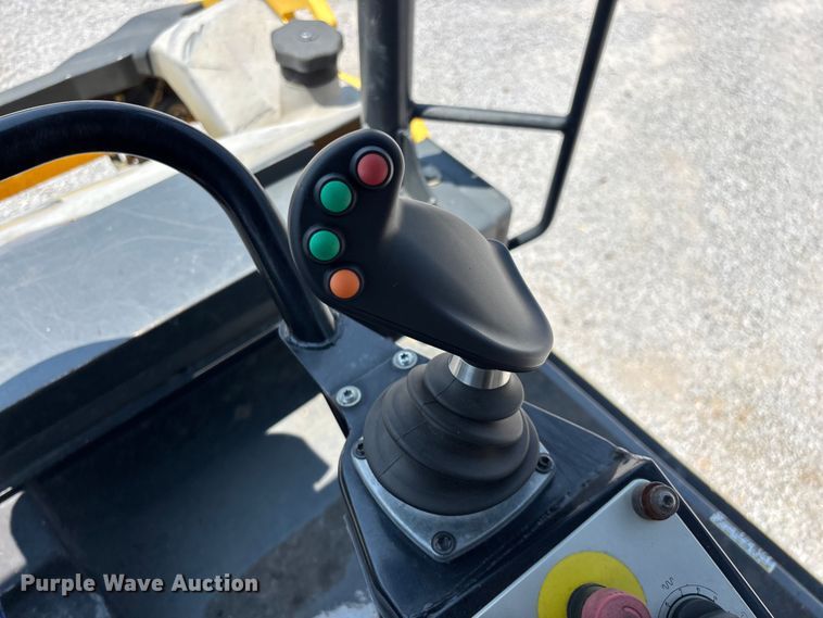 image for item FG0555 2015 Bomag BW 161 AD-5 double drum vibratory roller