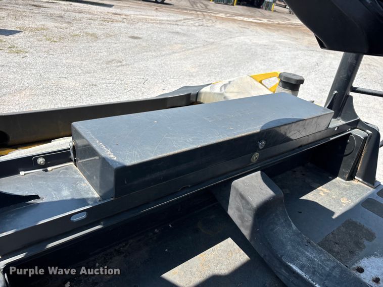 image for item FG0555 2015 Bomag BW 161 AD-5 double drum vibratory roller
