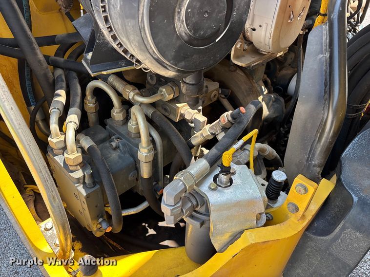 image for item FG0555 2015 Bomag BW 161 AD-5 double drum vibratory roller
