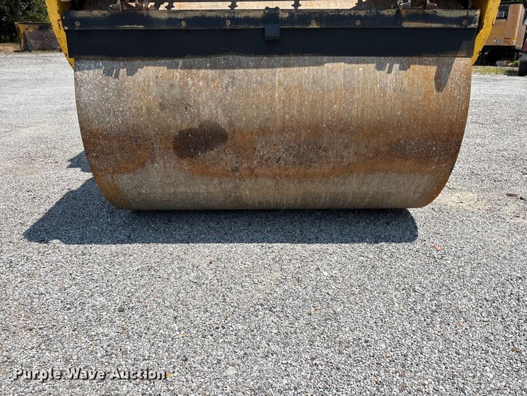 image for item FG0555 2015 Bomag BW 161 AD-5 double drum vibratory roller