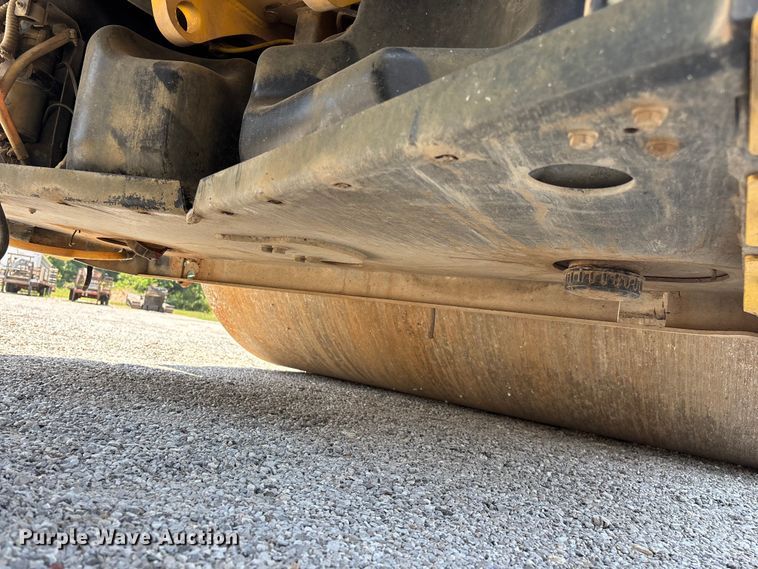 image for item FG0555 2015 Bomag BW 161 AD-5 double drum vibratory roller