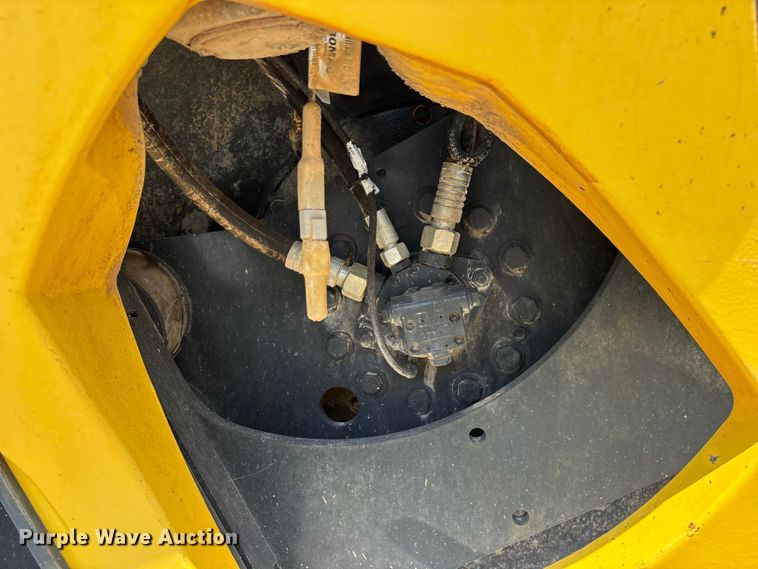 image for item FG0555 2015 Bomag BW 161 AD-5 double drum vibratory roller