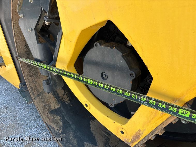 image for item FG0555 2015 Bomag BW 161 AD-5 double drum vibratory roller