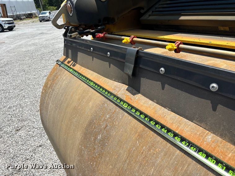 image for item FG0555 2015 Bomag BW 161 AD-5 double drum vibratory roller