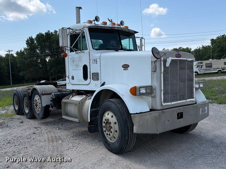 image for item FH6179 1993 Peterbilt 357 semi truck