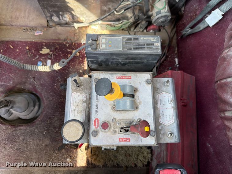 image for item FH6252 1995 International F-9370 dump truck