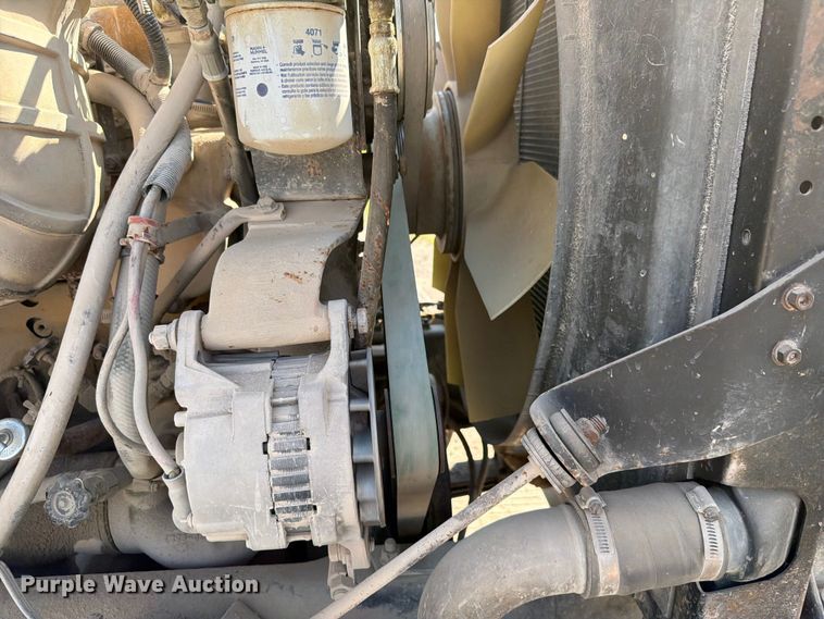 image for item FH6252 1995 International F-9370 dump truck
