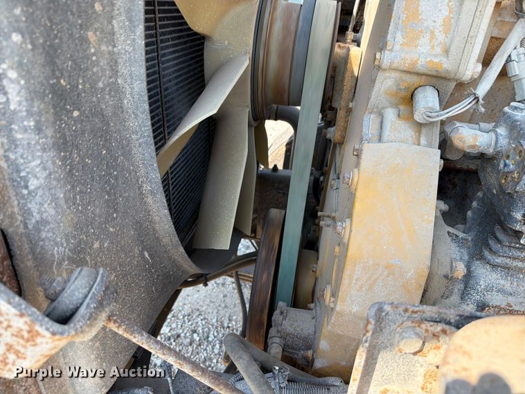 image for item FH6252 1995 International F-9370 dump truck