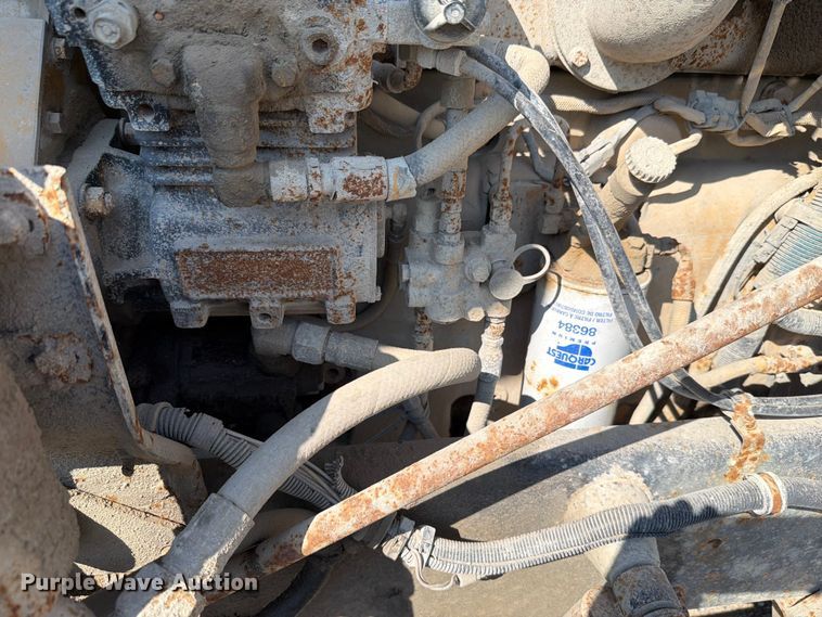 image for item FH6252 1995 International F-9370 dump truck