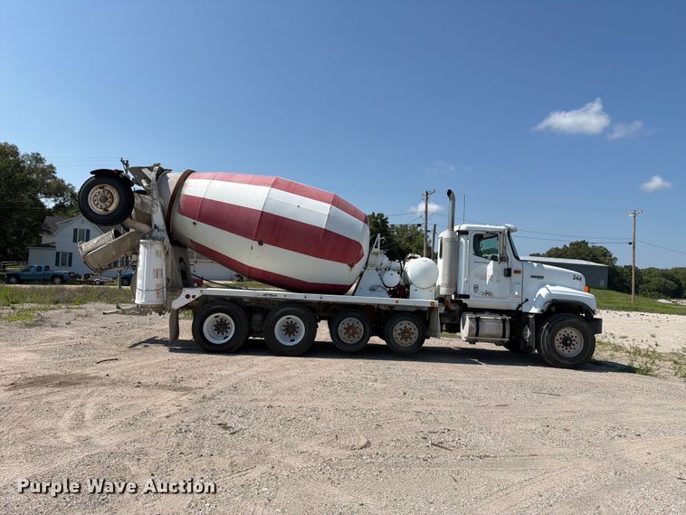 image for item FH6253 2007 International DF557 Paystar 5000 ready mix truck