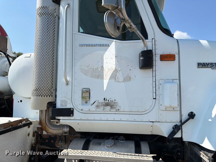 image for item FH6253 2007 International DF557 Paystar 5000 ready mix truck