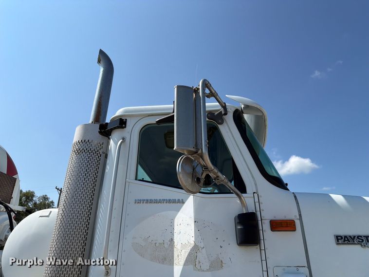 image for item FH6253 2007 International DF557 Paystar 5000 ready mix truck