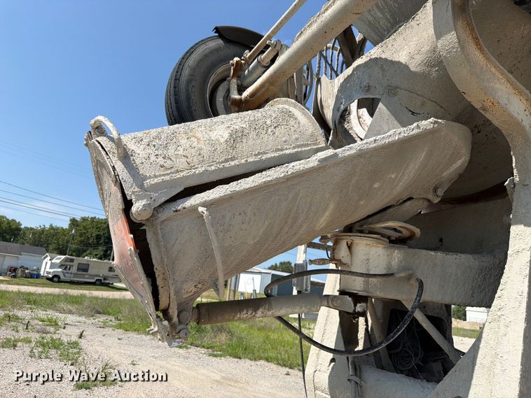 image for item FH6253 2007 International DF557 Paystar 5000 ready mix truck