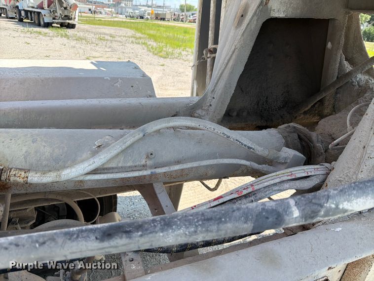 image for item FH6253 2007 International DF557 Paystar 5000 ready mix truck