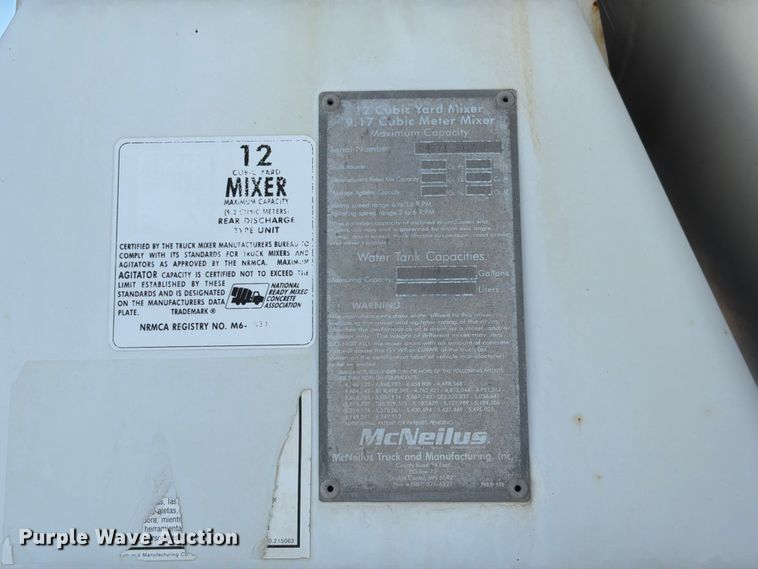 image for item FH6253 2007 International DF557 Paystar 5000 ready mix truck