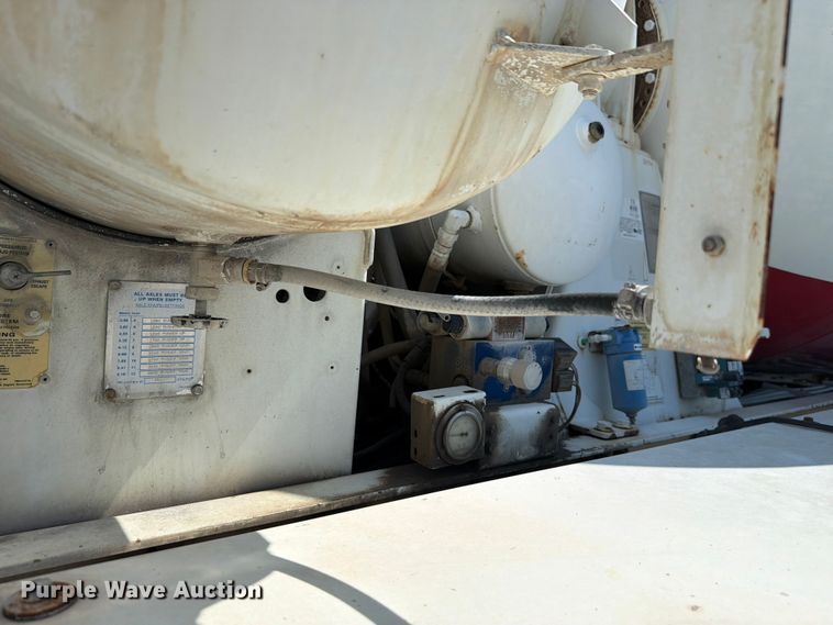 image for item FH6253 2007 International DF557 Paystar 5000 ready mix truck