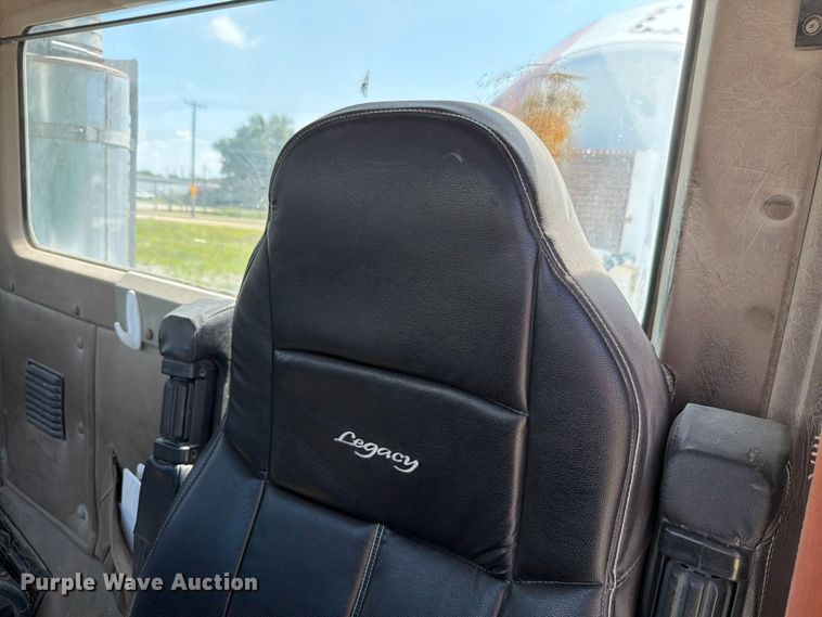 image for item FH6253 2007 International DF557 Paystar 5000 ready mix truck