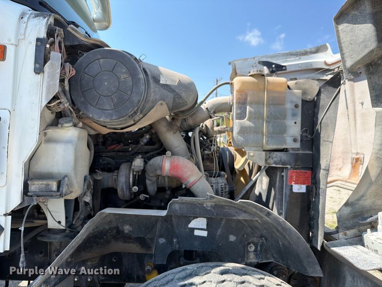 image for item FH6253 2007 International DF557 Paystar 5000 ready mix truck