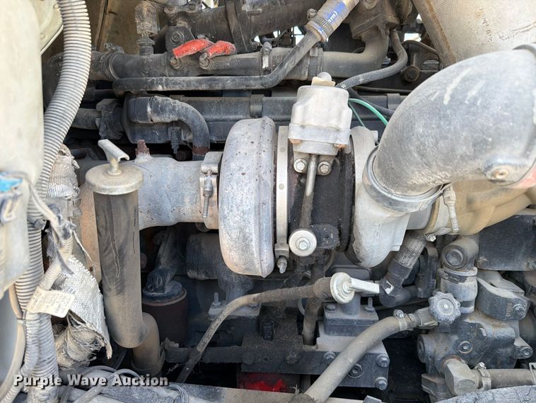 image for item FH6253 2007 International DF557 Paystar 5000 ready mix truck