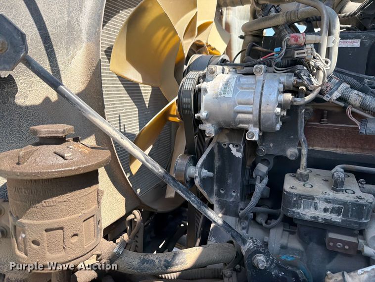 image for item FH6253 2007 International DF557 Paystar 5000 ready mix truck