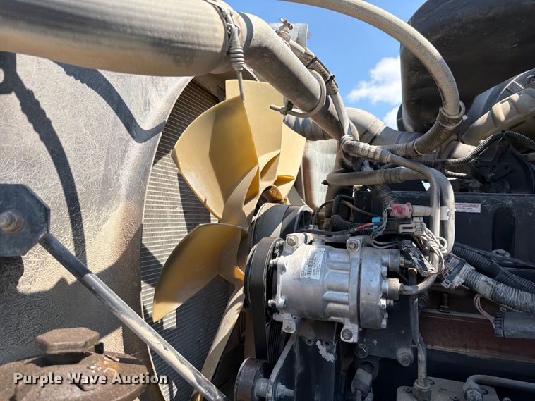 image for item FH6253 2007 International DF557 Paystar 5000 ready mix truck