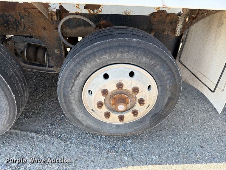 image for item FH6253 2007 International DF557 Paystar 5000 ready mix truck