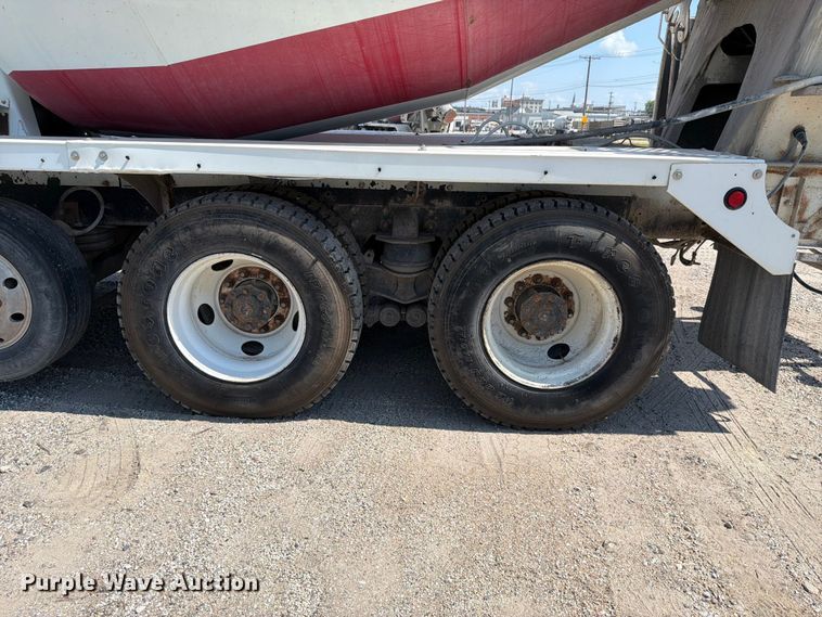 image for item FH6253 2007 International DF557 Paystar 5000 ready mix truck