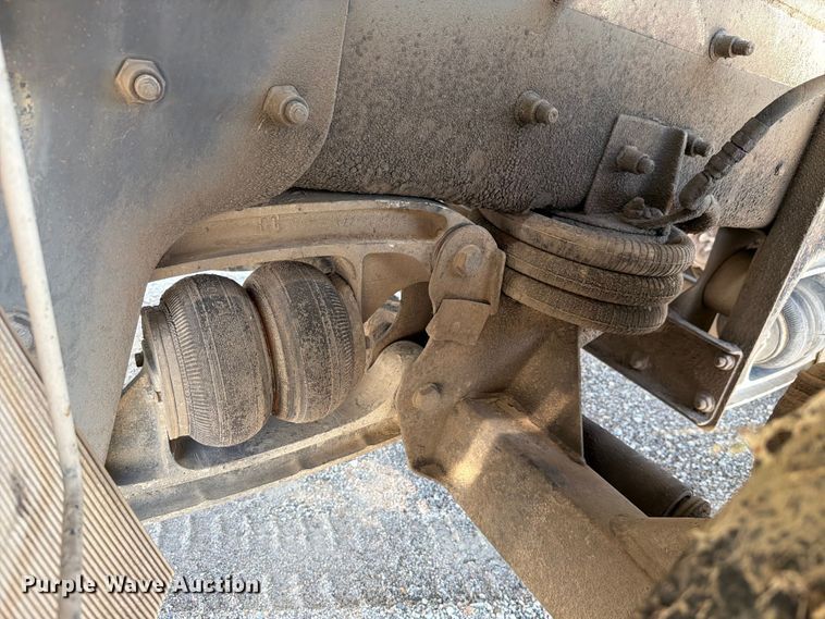 image for item FH6253 2007 International DF557 Paystar 5000 ready mix truck