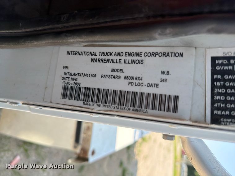 image for item FH6253 2007 International DF557 Paystar 5000 ready mix truck
