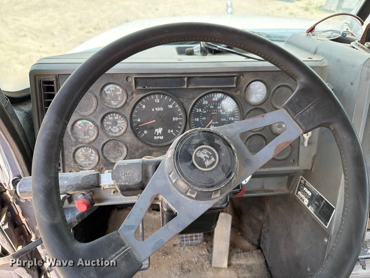 image for item FH6254 1990 Mack CH613 truck cab and chassis