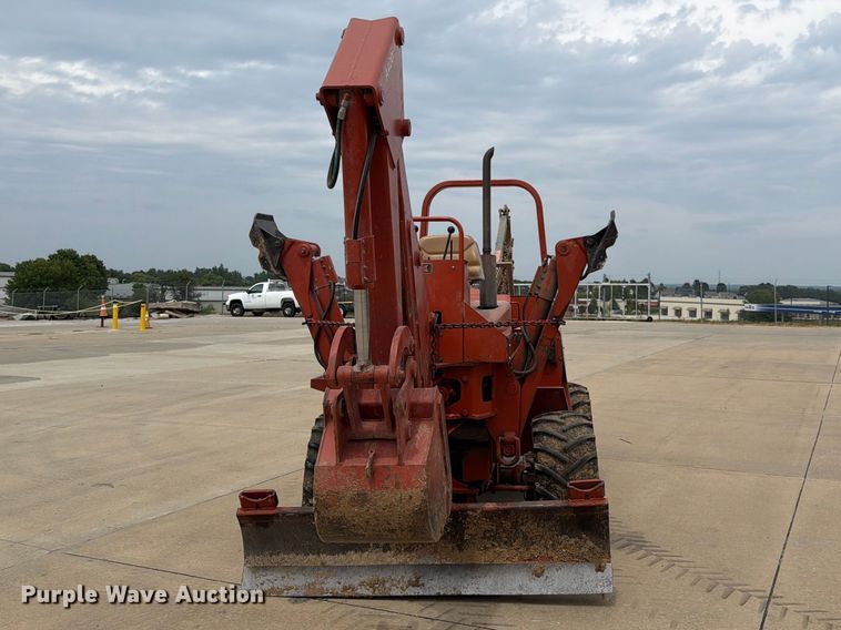 image for item FH6288 1993 Ditch Witch 5110DD trencher