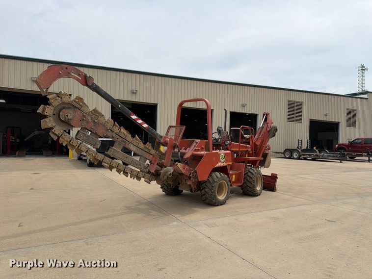 image for item FH6288 1993 Ditch Witch 5110DD trencher