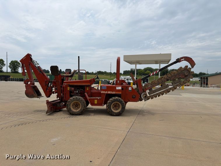 image for item FH6288 1993 Ditch Witch 5110DD trencher