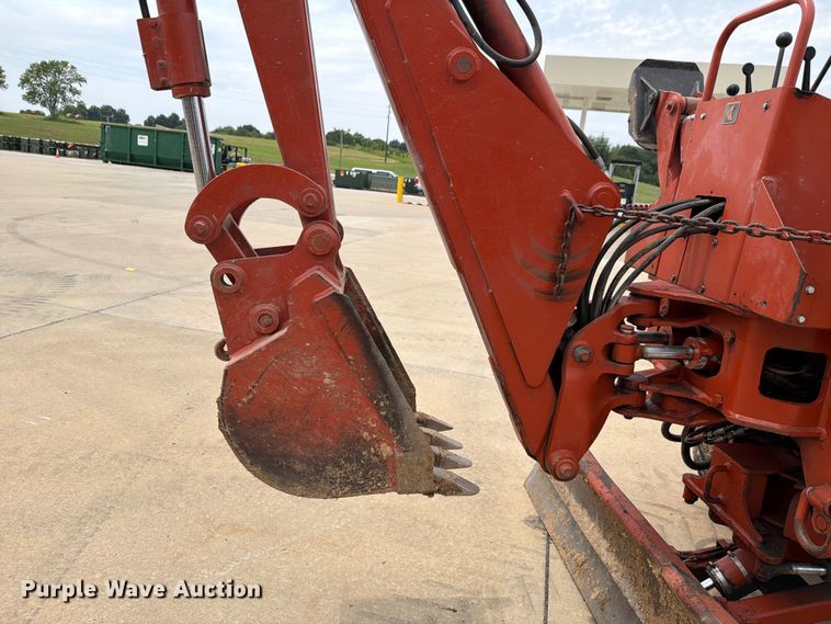 image for item FH6288 1993 Ditch Witch 5110DD trencher