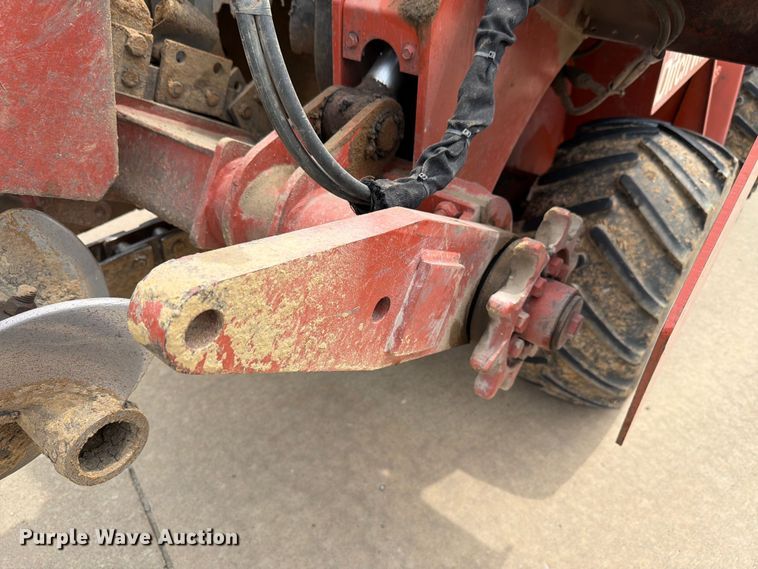 image for item FH6288 1993 Ditch Witch 5110DD trencher